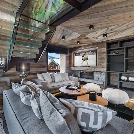 De Luxe Avec Jacuzzi, Salle Cinema Et Piscine Au Centre De - Fr-1-569-10 Megeve